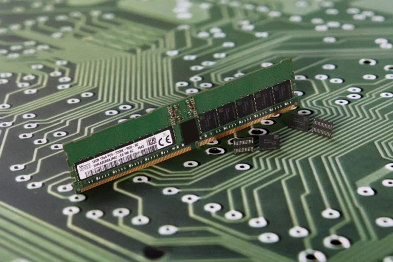 Fornecedores de memória flash NAND buscam equilíbrio em um mercado instável