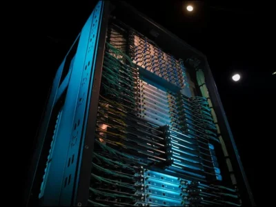 AMD apresenta Helios, plataforma de IA com GPUs MI455X e processadores EPYC 6ª geração