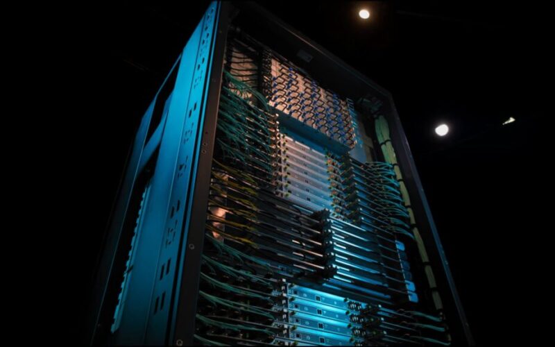 AMD apresenta Helios, plataforma de IA com GPUs MI455X e processadores EPYC 6ª geração
