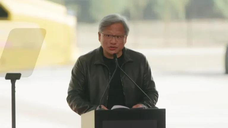 NVIDIA anuncia construção da primeira fábrica de IA no Japão durante visita de Jensen Huang