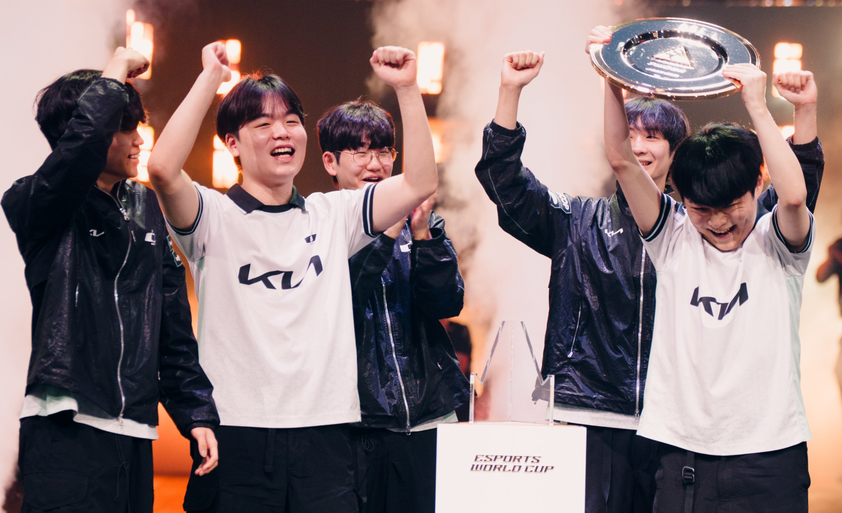 Dplus KIA é a campeã da EWC 2026 de League of Legends