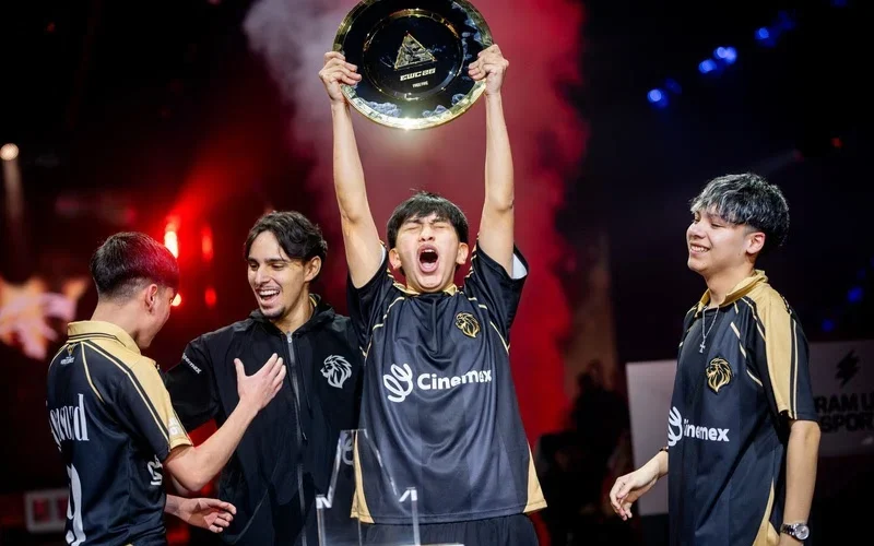 Dplus KIA, PVISION, LYON e Team Vitality são os campeões da Esports World Cup 2026