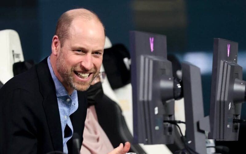 Príncipe William participa de torneio de eSports na Arábia Saudita