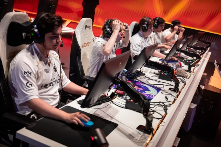 Hereges e Gentle Companheiros eliminados dos Playoffs de Valorant 2026