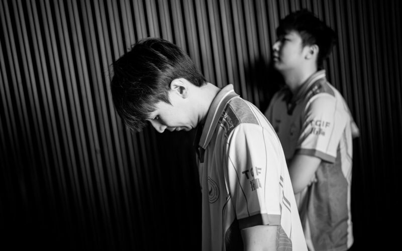 Mouz, Xtreme Gaming e Virtus.pro são eliminados da Fase de Sobrevivência em Dota 2