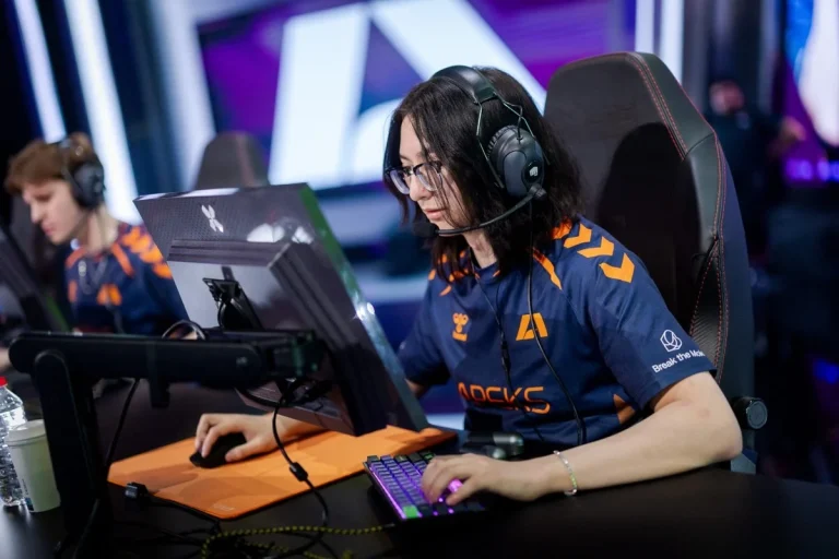 Mulheres nos eSports: Superando sexismo e estereótipos de gênero