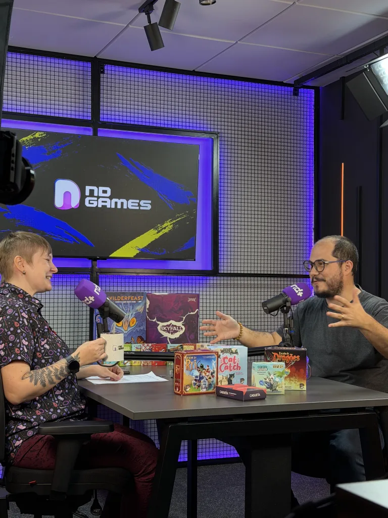 Podcast ND Games recebe Pedro Coimbra e revela como criar um RPG de mesa 3 Alice e Pedro em foto lateral.
