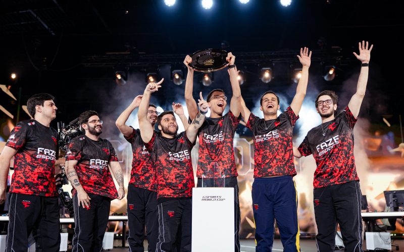 FaZe Clan vence FURIA e se consagra campeã da Esports World Cup