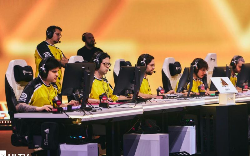 Legacy elimina campeã do Major e avança para semifinais da EWC 2026