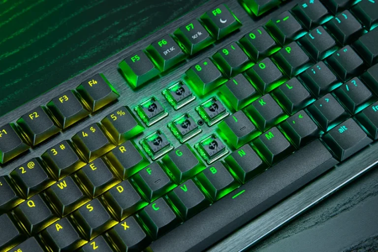 Razer Huntsman V3 Pro Tenkeyless 8KHz: Teclado óptico analógico para gamers profissionais