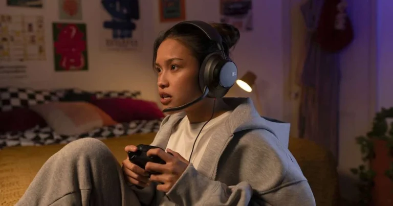 JBL Quantum 120: Headset gamer com som espacial e microfone removível a R$ 249