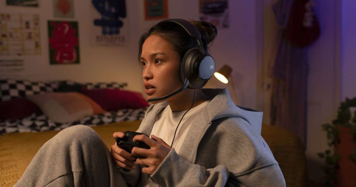 JBL Quantum 120: Headset gamer com som espacial e microfone removível a R$ 249