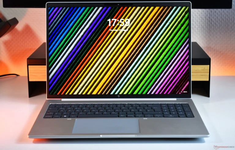 HP EliteBook 8 G2a: 32 GB de RAM, 19 horas de bateria e design robusto para gamers