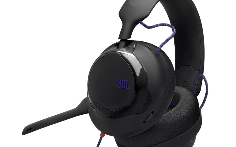 Headset JBL Quantum 120 chega ao Brasil com drivers de 50 mm e som espacial para gamers