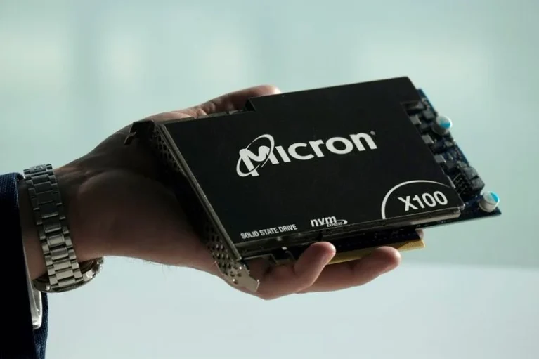 Micron lança módulo DDR5 RDIMM de 512GB com até 9.200 MT/s para servidores