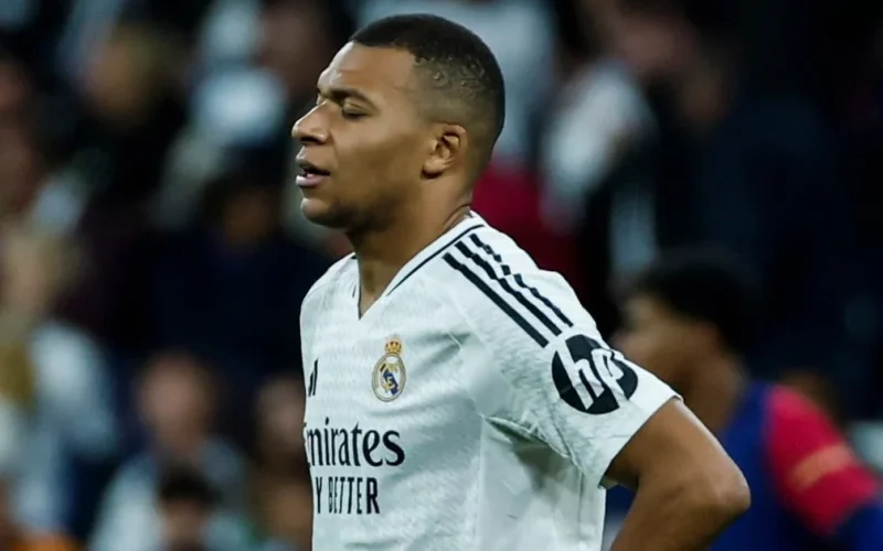 Boicote a Mbappé na China afeta jogos de futebol eSports como FC Online e eFootball