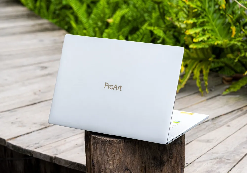 ASUS ProArt P16 com NVIDIA RTX Spark e até 128 GB de memória para IA local O ASUS ProArt P16 mantém a alta portabilidade da linha de notebooks ProArt.