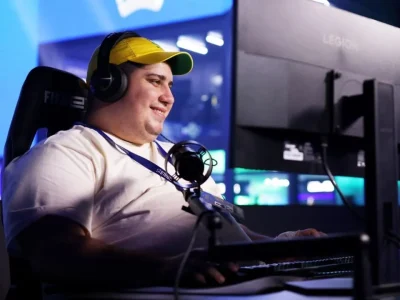 Morre o youtuber Dedeco, criador de conteúdo de futebol virtual, aos 33 anos