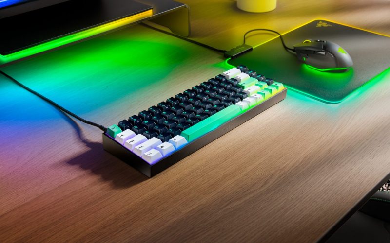 Razer Kraken Kitty V3: Headset RGB Cabeado com Som Surround e Microfone HyperClear