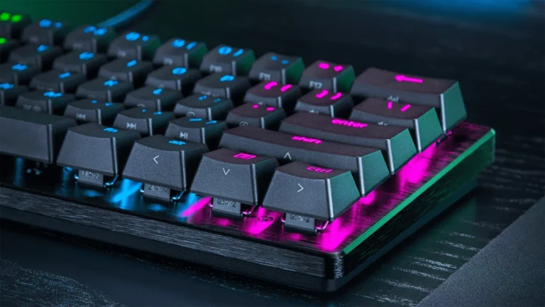 Razer lança teclado gamer de 8.000 Hz com latência de apenas 0,48 ms