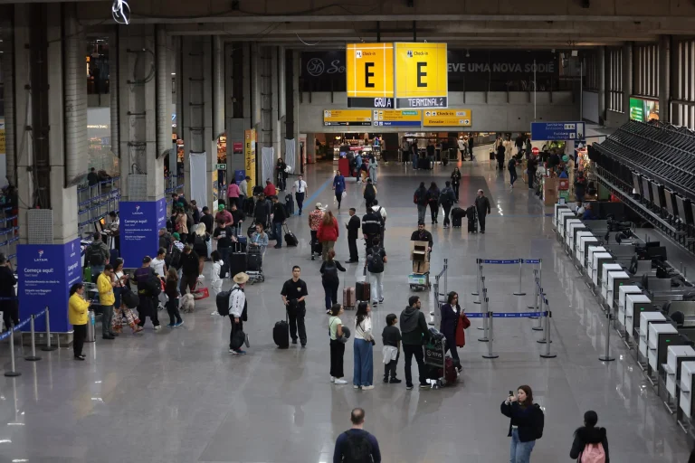 Desaparecimento de R$ 2,5 milhões em placas RTX 5090 da Zotac no aeroporto de Guarulhos