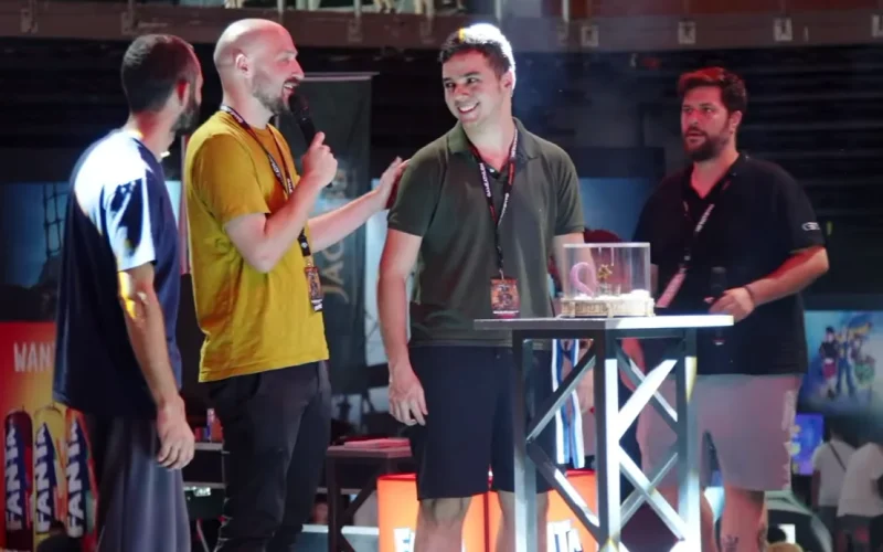 Rodrigo “Mosca” Jamberg conquista vice-campeonato no Gameathlon 2026 de Age of Mythology na Grécia ao perder para Themistoklis “TheMista” Bonidis por 3×2