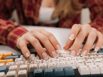 Amazon realiza liquidação de teclados gamer com menores preços do ano