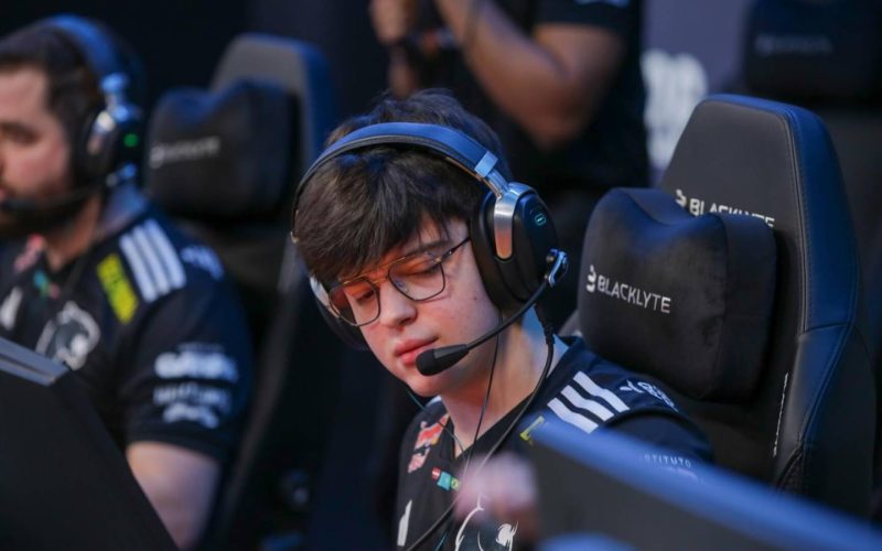molodoy da FURIA é finalista a Jogador Revelação de 2026 no Esports Awards