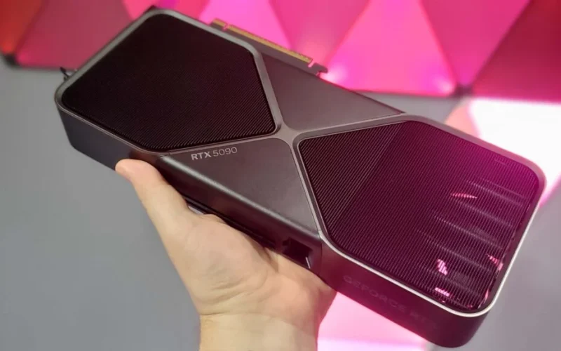 RTX 5090 furtada em Guarulhos é encontrada à venda por R$ 32 mil na OLX